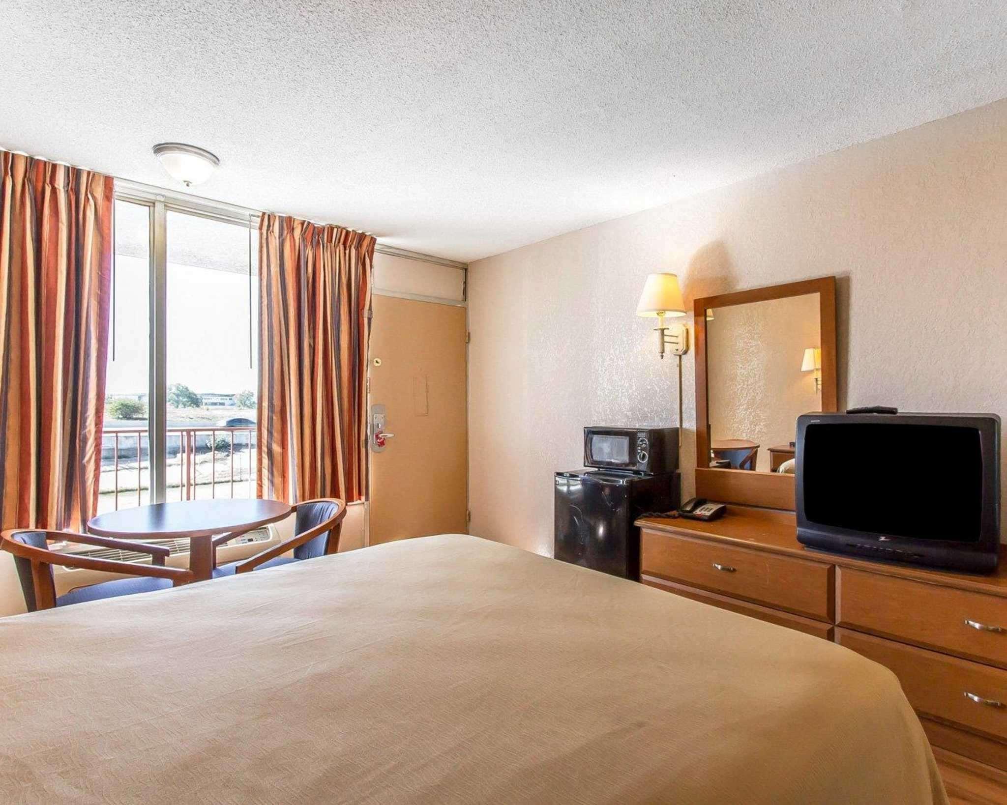 Econo Lodge Inn & Suites Near Bricktown Oklahoma City Ngoại thất bức ảnh