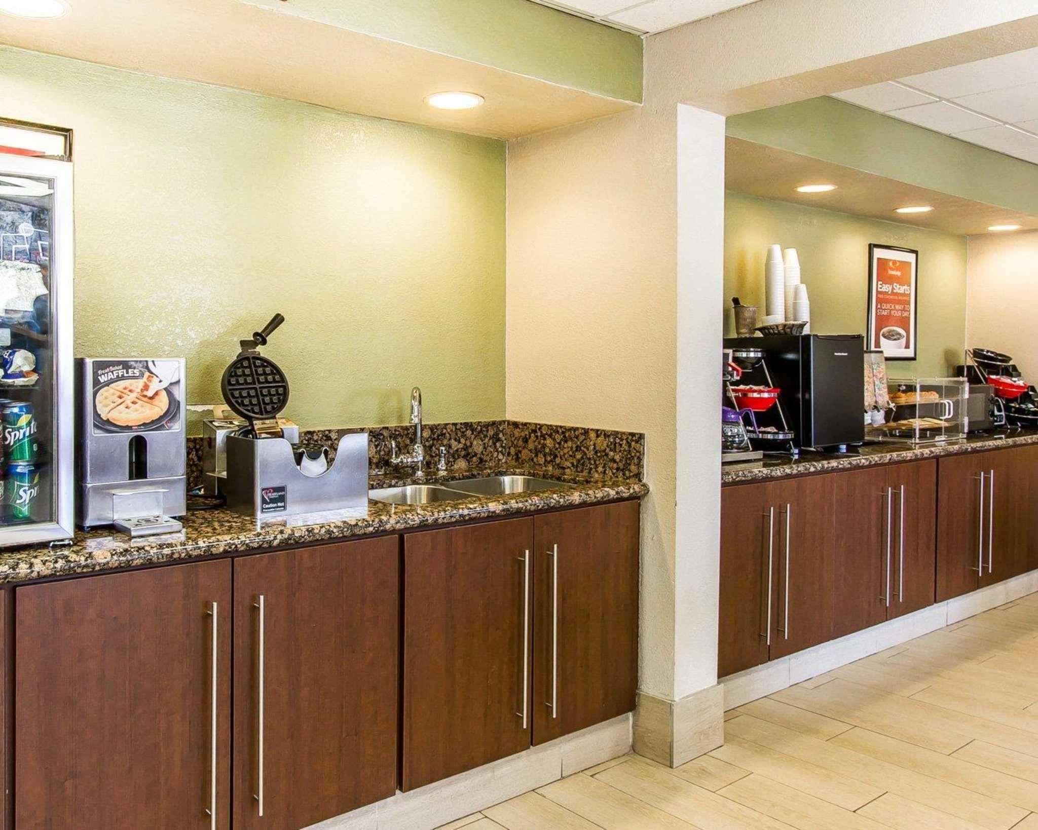 Econo Lodge Inn & Suites Near Bricktown Oklahoma City Ngoại thất bức ảnh