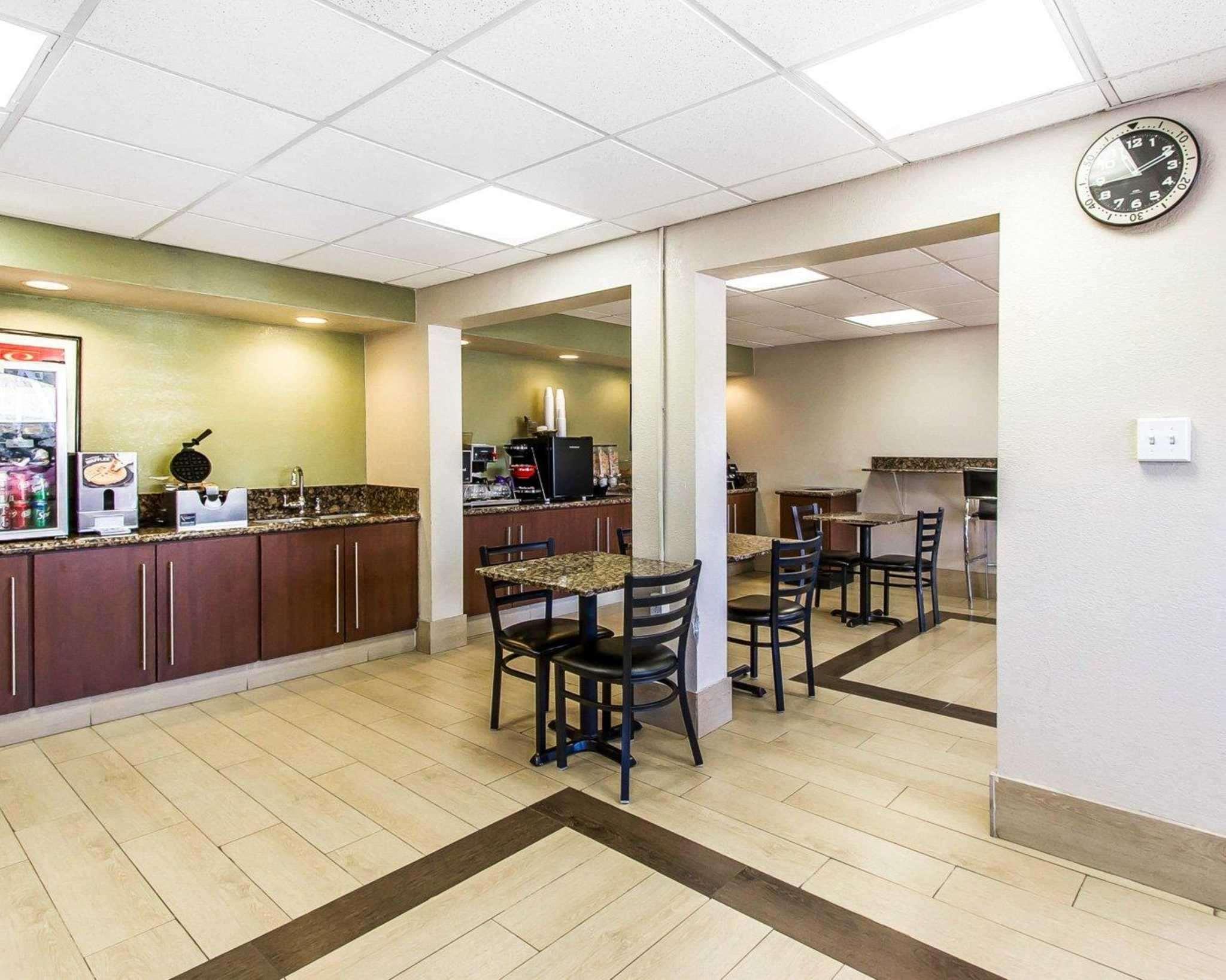 Econo Lodge Inn & Suites Near Bricktown Oklahoma City Ngoại thất bức ảnh