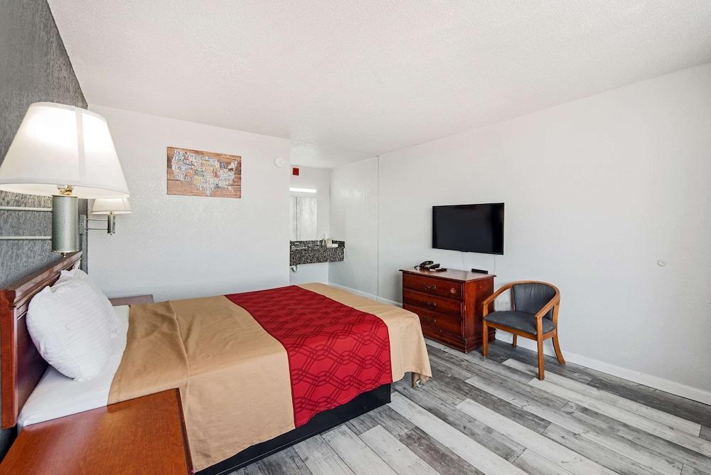 Econo Lodge Inn & Suites Near Bricktown Oklahoma City Ngoại thất bức ảnh